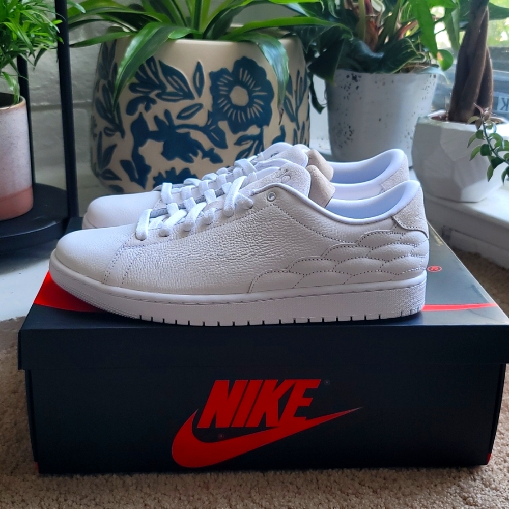 Brand New Air Jordan 1 Centre Court